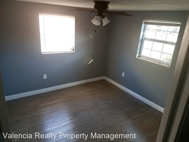 Foto del edificio - 7125 Gulf Breeze Cir