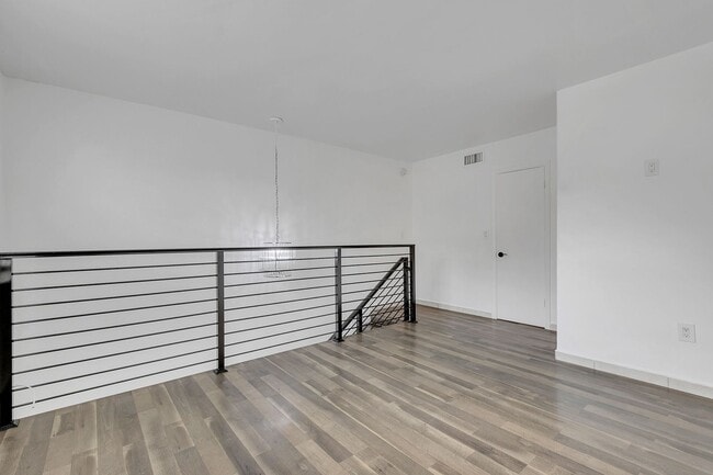 Building Photo - Fully Renovated Two Story Loft in Coral Ga...