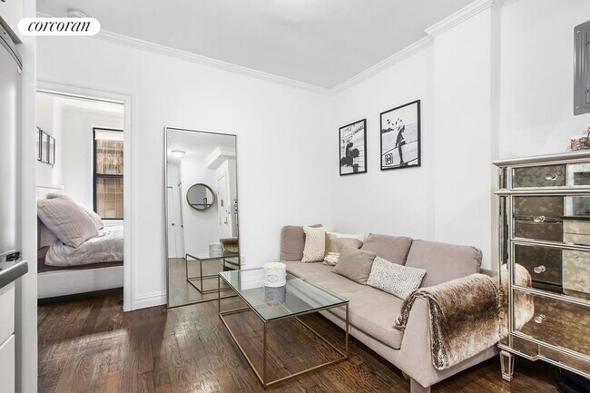 Foto del edificio - 256 W 15th St