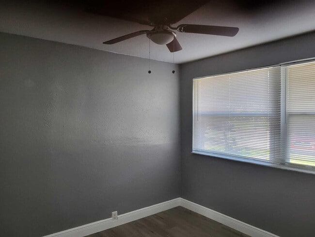 Foto del edificio - 720 47th St