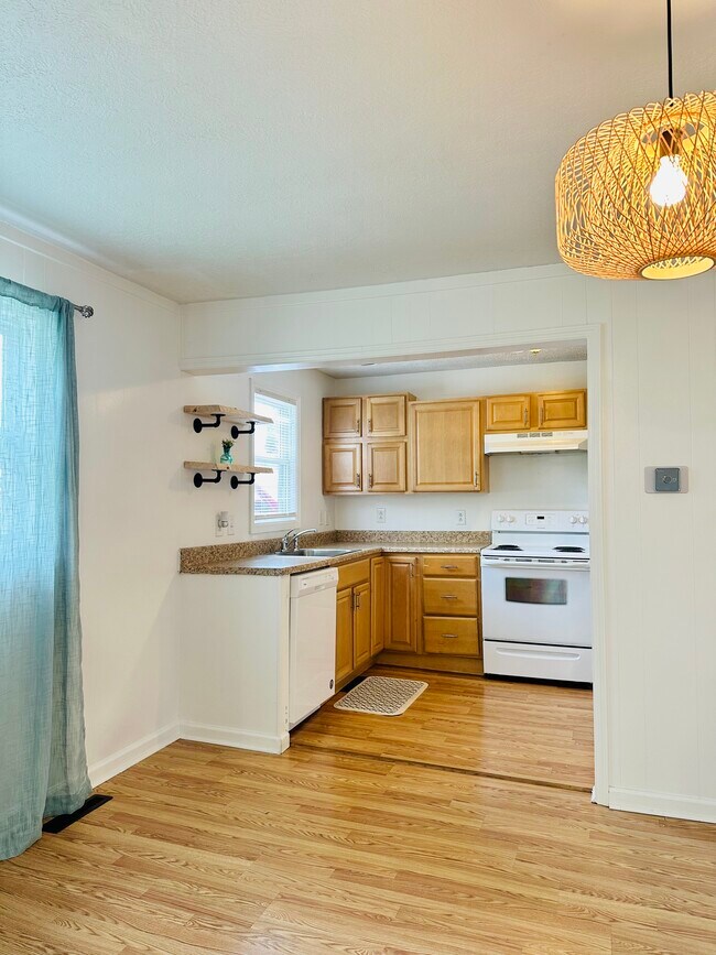 Foto del edificio - 808 Hibner Ave