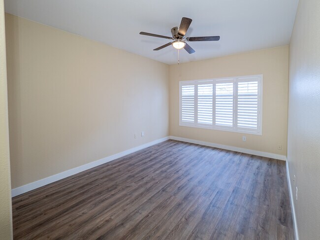 Dormitorio principal - 8440 Little Rock Way