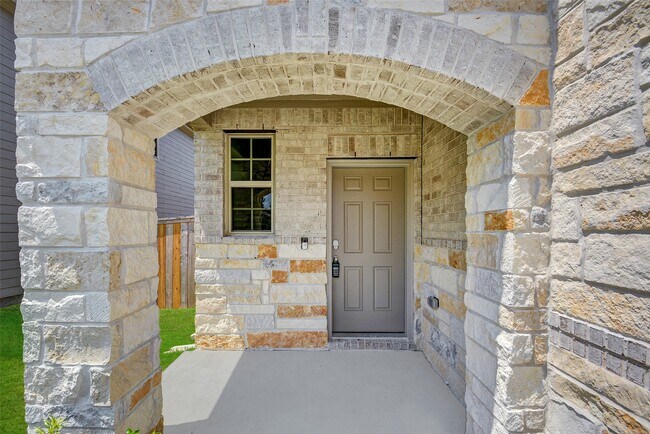 Building Photo - 16642 Teak Mantle Rd