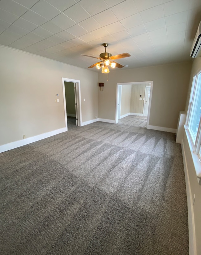 Foto del edificio - 403 E Montgomery St