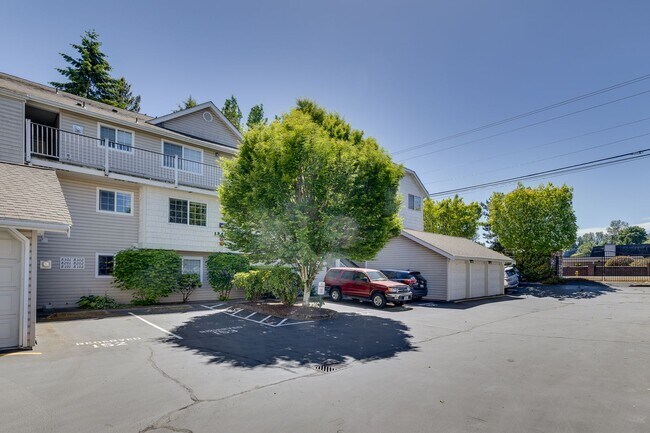 Foto del edificio - Updated South Everett Condo! 2 Bed / 2 Bat...