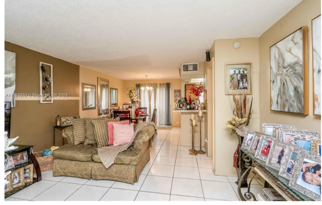 Foto del edificio - 2020-2028-2028 NW 59th Terrace