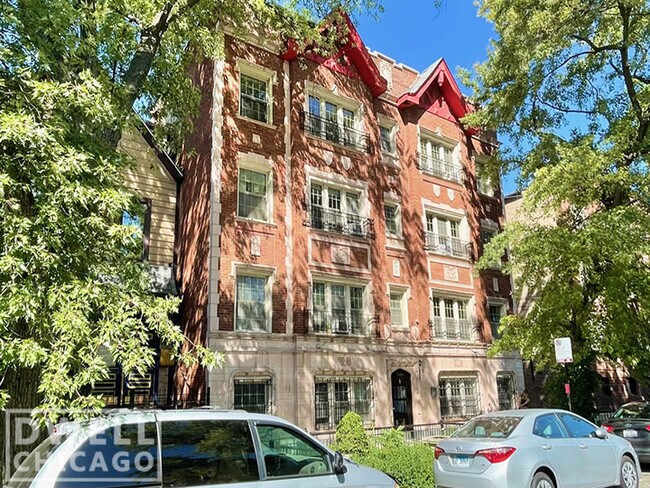 Foto del edificio - 2500 N Sawyer Ave