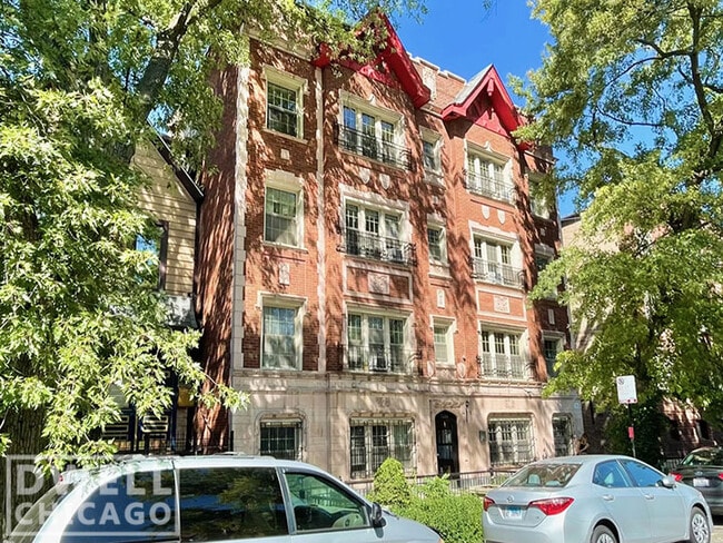 Building Photo - 2500 N Sawyer Ave