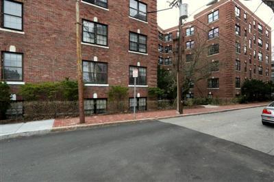 Building Photo - 50 Follen St