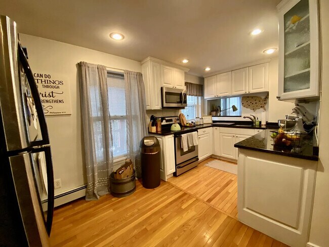 Foto del edificio - 143 Longwood Ave