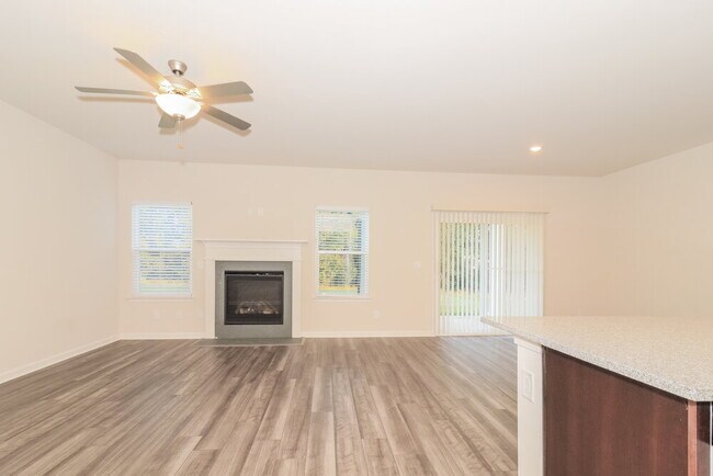 Foto del edificio - 5872 Hackberry Ln