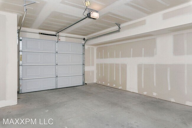 Foto del edificio - 3 br, 2.5 bath House - 14868 S Tumble Rock...