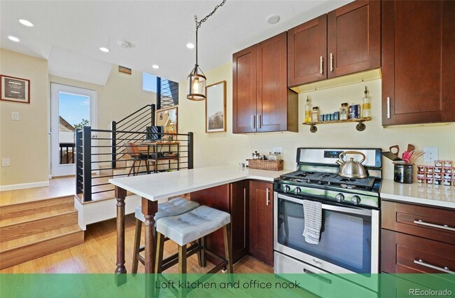 Building Photo - Fully Furnished Loft with washer/dryer and storage shed