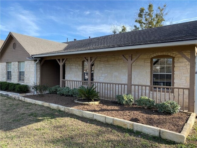 Building Photo - 50600 Indian Creek Dr