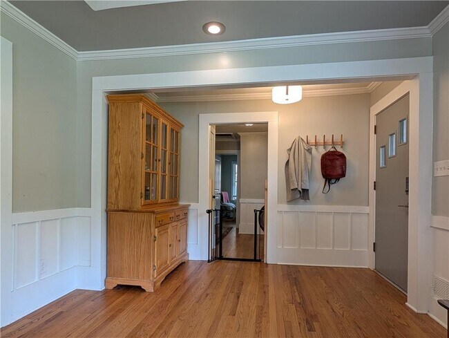 Foto del edificio - 2706 Drew Valley Rd NE