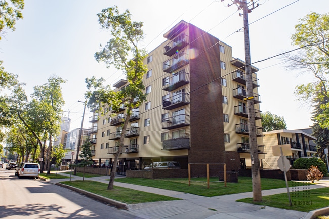 Building Photo - Oliver Place 1