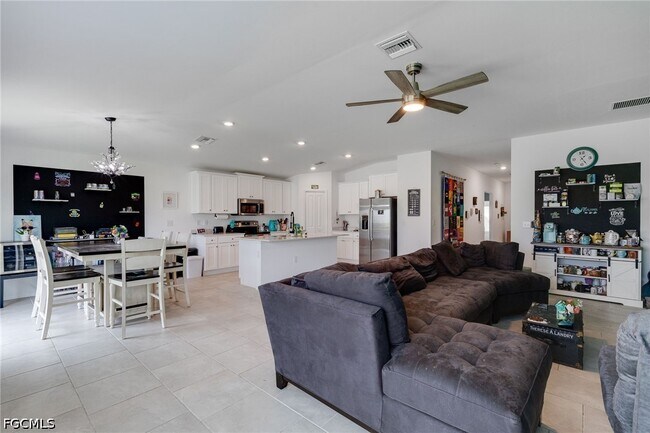 Foto del edificio - 3856 Treasure Oak Wy