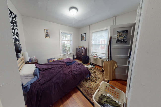 Building Photo - 5 Eustis St