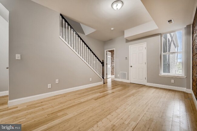 Foto del edificio - 2115 Homewood Ave