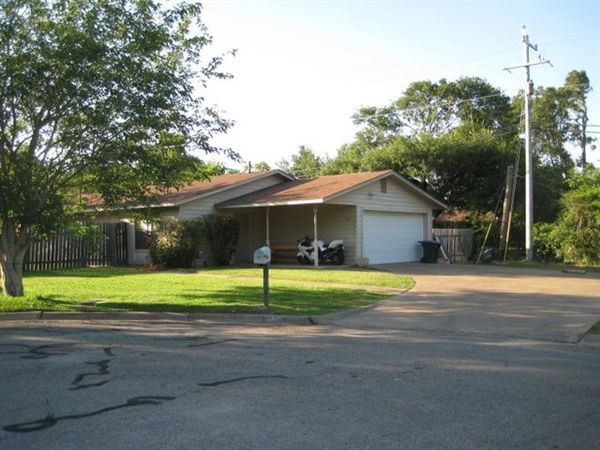 Primary Photo - 1105 Taurus Cir