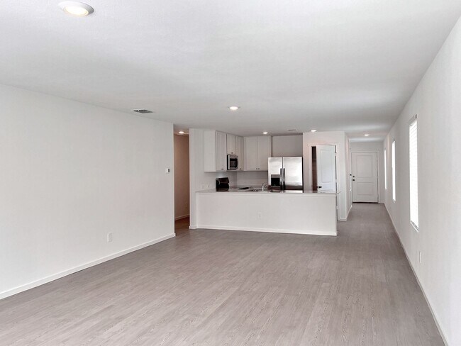 Foto del edificio - 3443 Rover Rd