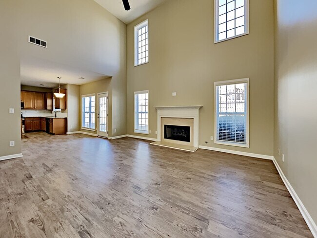 Building Photo - 519 Vinings Oaks Run
