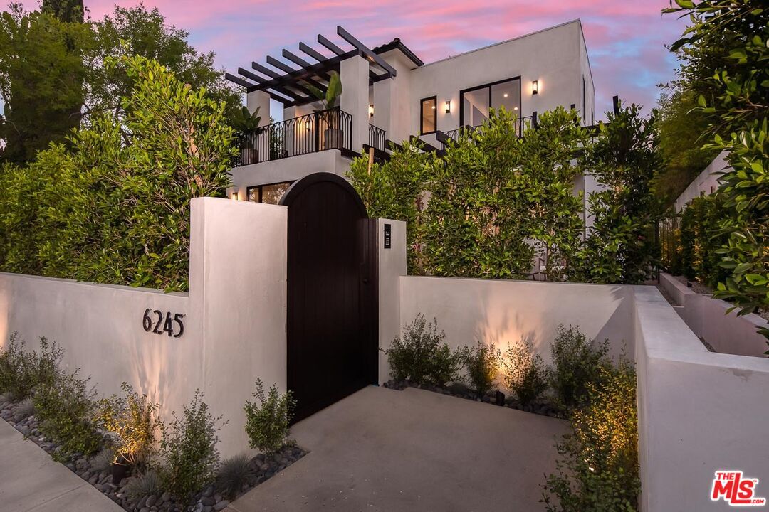 Foto principal - 6245 Drexel Ave