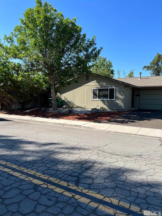 1033 Holman Way, Sparks, NV 89431 Townhome Rentals in Sparks NV