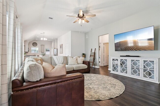Foto del edificio - 40543 Berylline Ln.