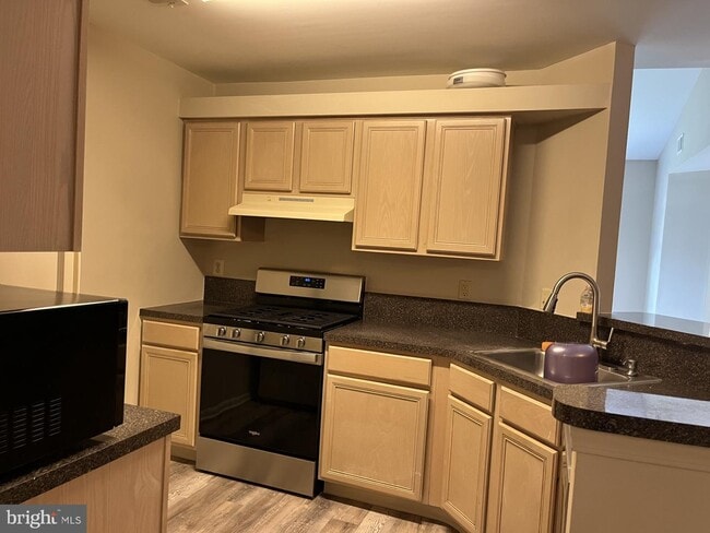 Building Photo - 106 Dresher Woods Dr
