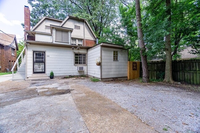 Building Photo - 343 N McLean Blvd