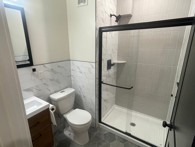 Building Photo - 2006 S 22nd St