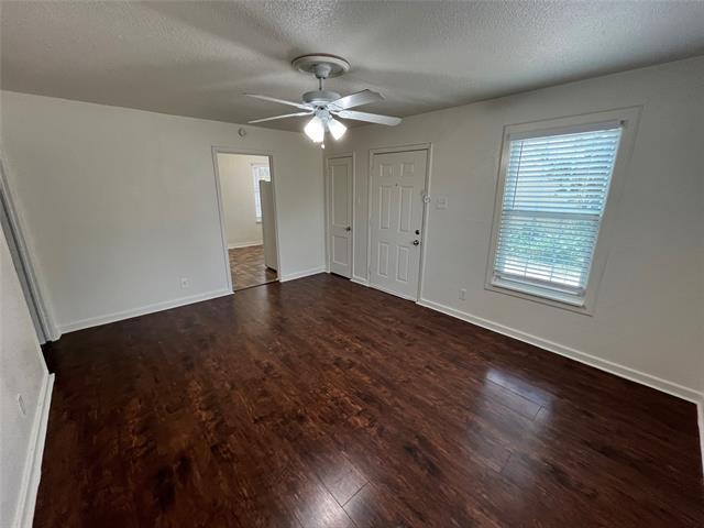 Foto del edificio - 4006 Shelley Blvd