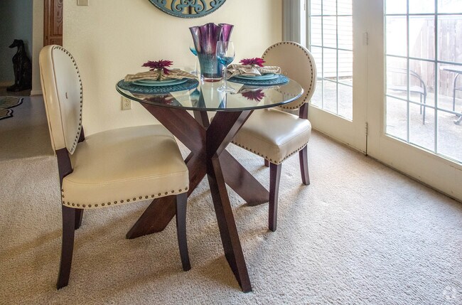 2BR,1.5BA,- 1121SF - The Townes At Jones Run