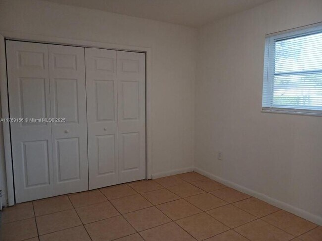 Foto del edificio - 3 bedroom in Hollywood FL 33024