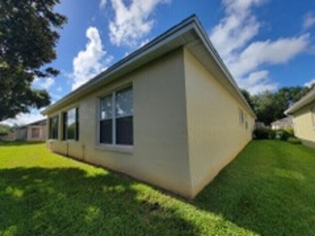 Foto del edificio - Ready for you to call home!