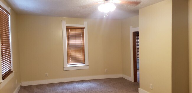 Building Photo - Spacious Two Bedroom Duplex - ALL UTILITIE...