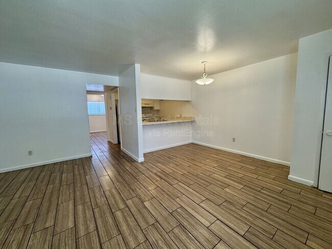 Foto del edificio - 736 Courthouse Rd