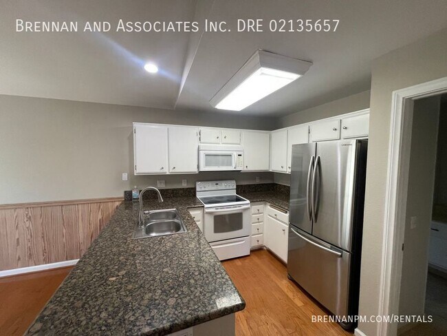 Foto del edificio - 2 bd, 2 bath Condo in Escondido for Rent