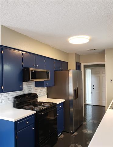 Building Photo - 7663 Blue Carriage Ct