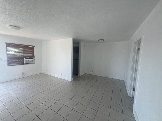 Building Photo - 9375 SW 40th Terrace