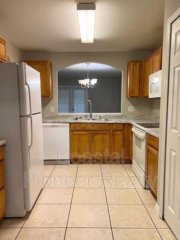 Building Photo - 8103 N 12th St