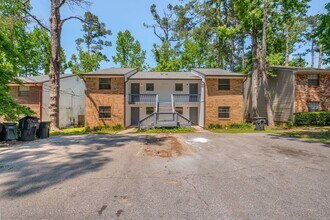 Building Photo - 2956 Woodrich Dr