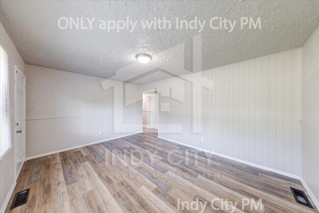 Building Photo - 3916 W 30th St