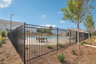 Building Photo - 505 Campeche Dr