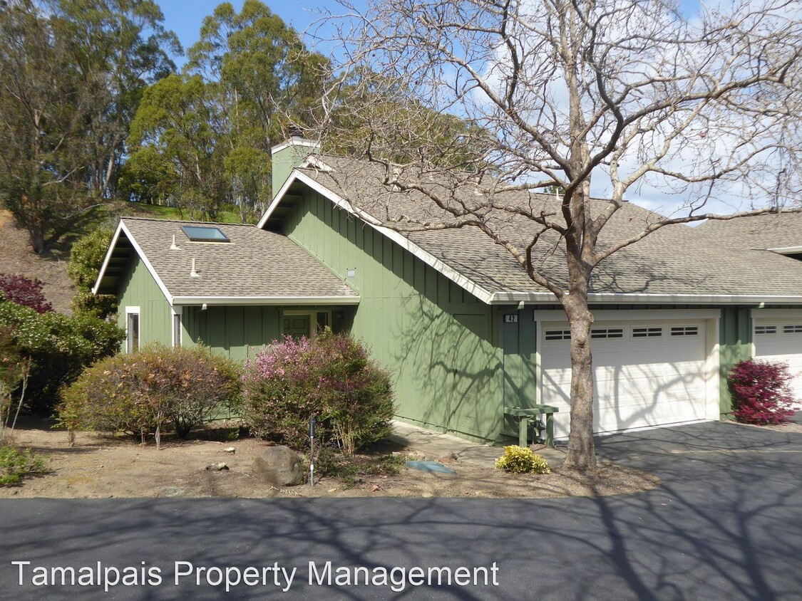 Primary Photo - 2 br, 2 bath House - 42 Laurel Drive