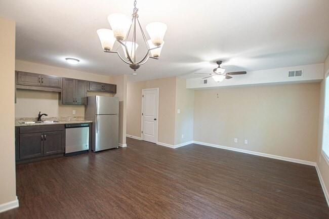 Building Photo - 222 Smithson Ln