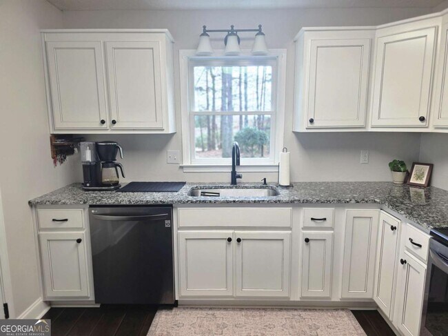 Foto del edificio - 659 Smith Cemetery Rd