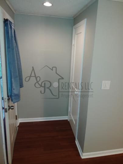 Building Photo - 462 Fieldcrest Dr