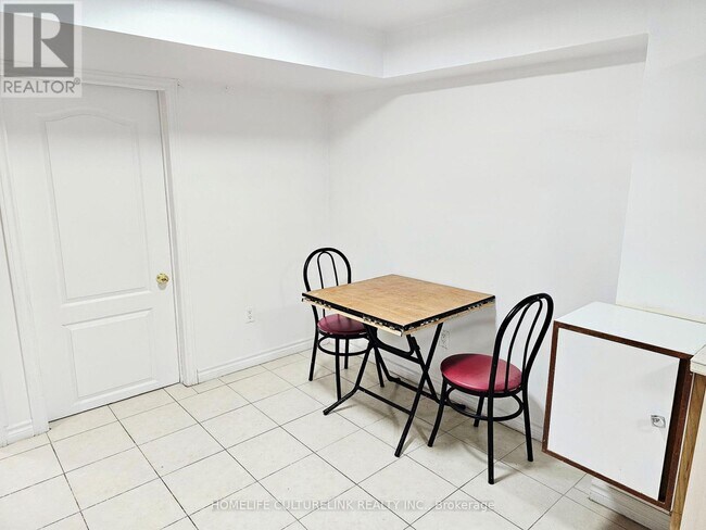 Photo du bâtiment - 39 Treetops Ct